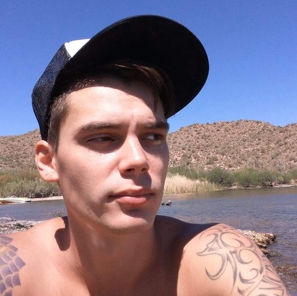 Meet your Posher, Howard - Picture 5 of 6